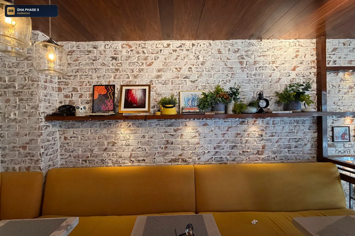 cafe-chatterbox-dha-phase-8-karachi