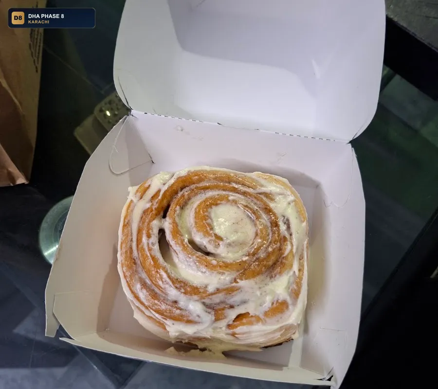 cinnabon-dha-khi-dha-phase-8-karachi thumb 2