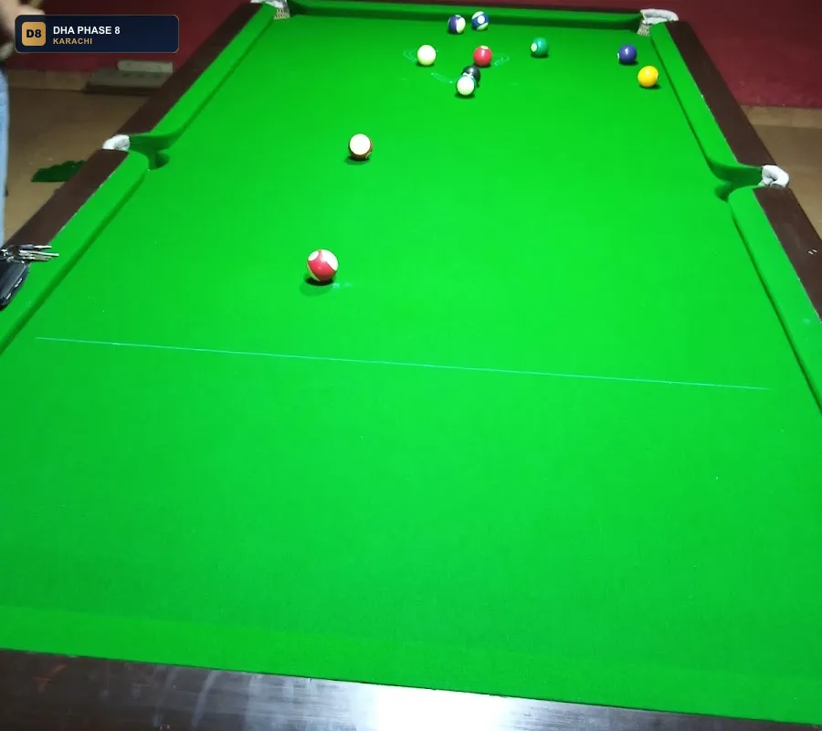 8-ball-snooker-dha-phase-8-karachi