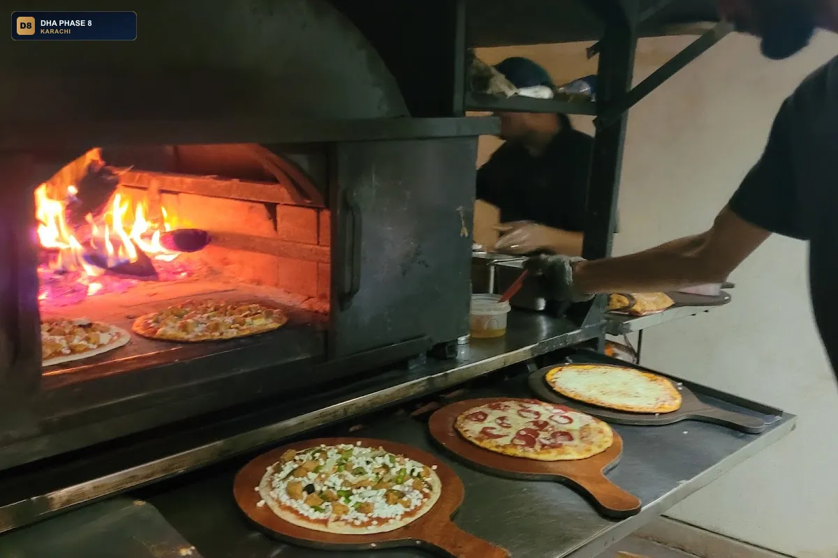 pizza-loca-permanent-branch-dha-phase-8-karachi thumb 2