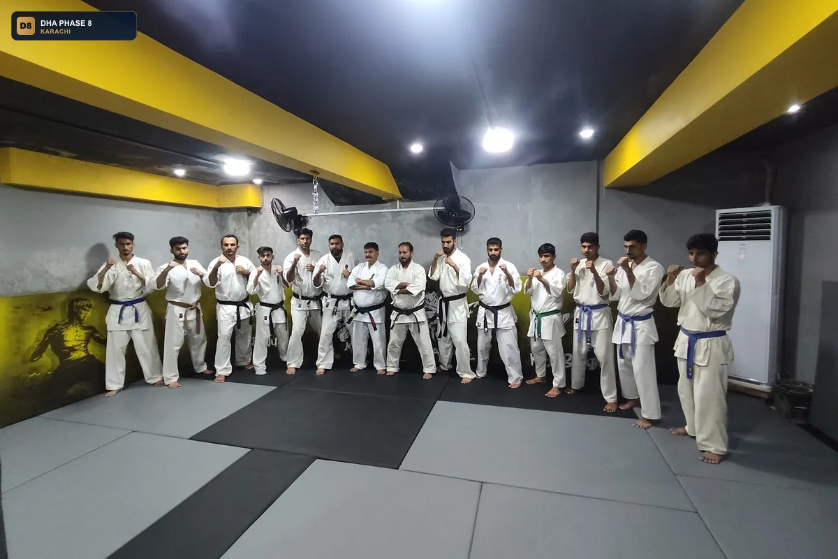 quick-gym-dha-phase-8-karachi