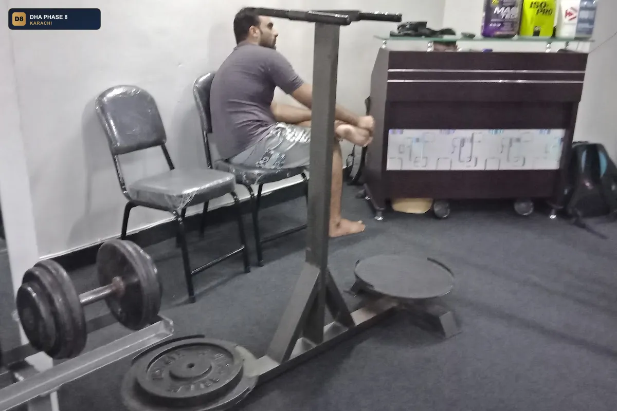 refuel-club-dha-phase-8-karachi thumb 3
