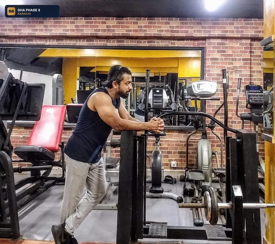 weight-studio-by-asif-bashir-dha-phase-8-karachi thumb 2