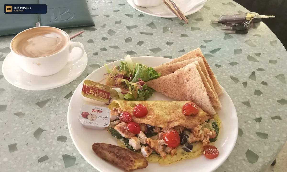 le-bon-panier-cafe-dha-phase-8-karachi thumb 2