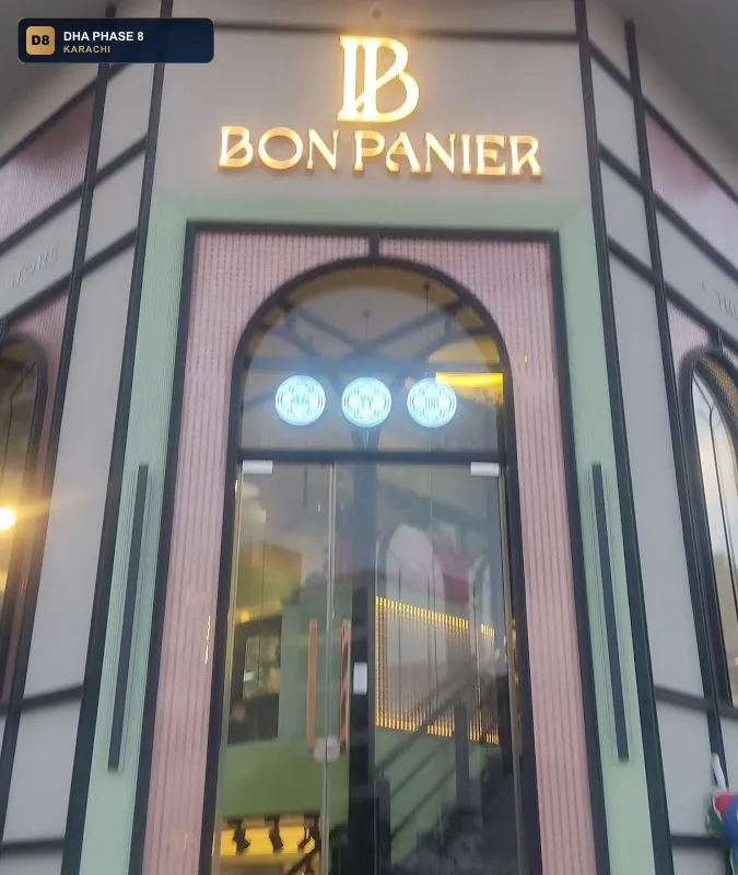 le-bon-panier-cafe-dha-phase-8-karachi thumb 3